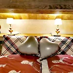 シャレー Relais La Cesarina *