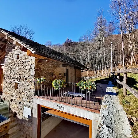 Relais La Cesarina Dağ evi *