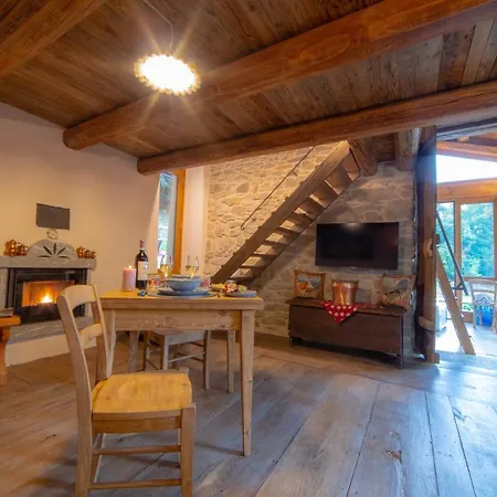 Relais La Cesarina Dağ evi *