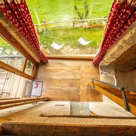 Relais La Cesarina Dağ evi *