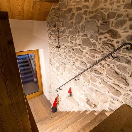 Relais La Cesarina Шале Vico Canavese